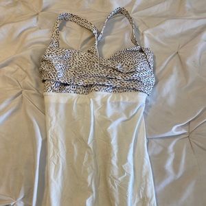 Lululemon top